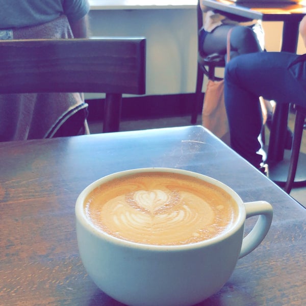 Photo taken at Kaldi Coffee by Abdullah on 1/21/2019