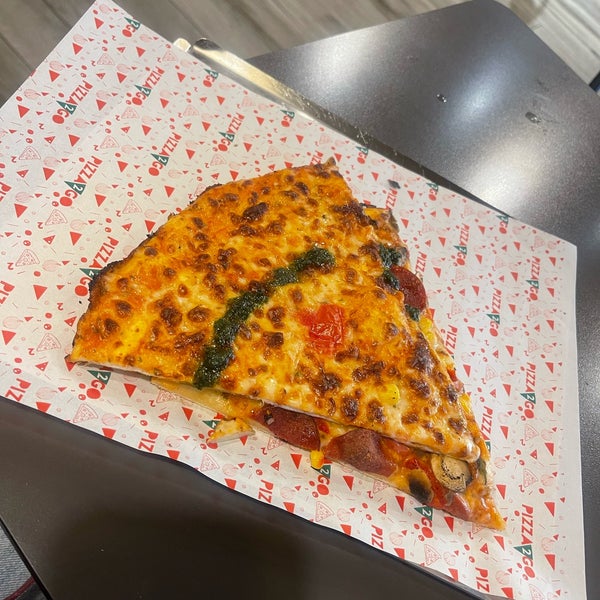 2/3/2024 tarihinde Büşra Ö.ziyaretçi tarafından Pizza2Go'de çekilen fotoğraf