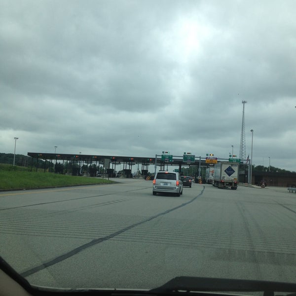 Exit 161 Breezewood Breezewood, PA