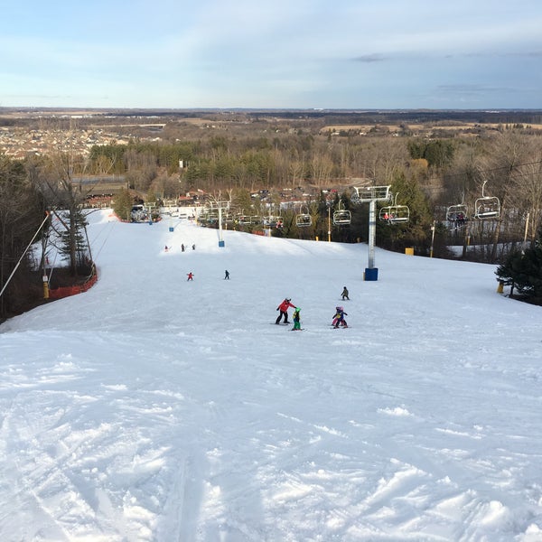 Снимок сделан в Chicopee Ski &amp; Summer Resort пользователем Barnaby J. 2/21/2016