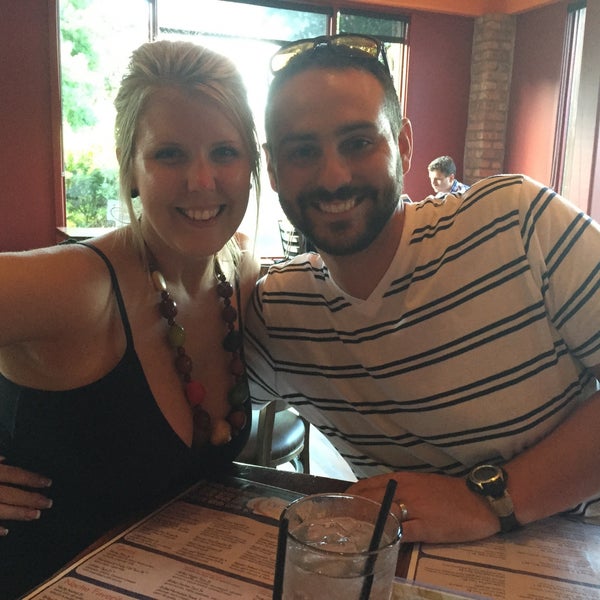 7/25/2015 tarihinde Lauren B.ziyaretçi tarafından Noche Tequila &amp; Tapas Bar'de çekilen fotoğraf