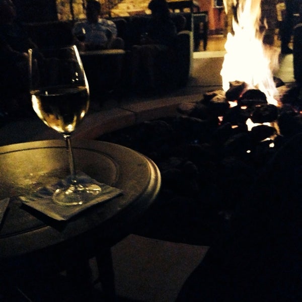 10/10/2014にNancy J.がSalud Lobby Lounge at JW Marriott Starr Pass Resortで撮った写真