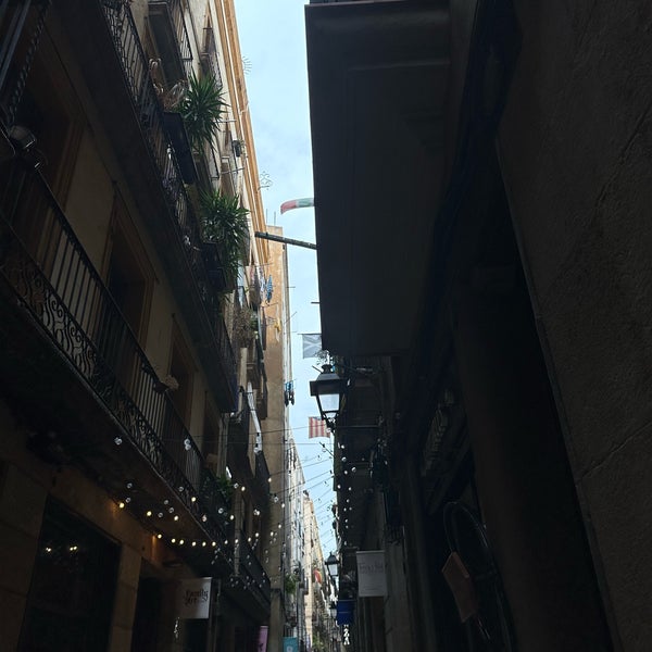 9/19/2023 tarihinde Nancy J.ziyaretçi tarafından ArtiSa Barcelona'de çekilen fotoğraf