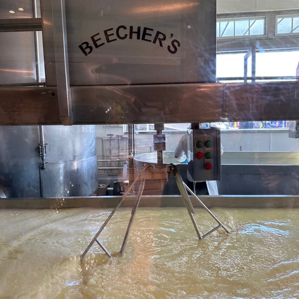 Photo taken at Beecher&#39;s Handmade Cheese by Nancy J. on 8/13/2023
