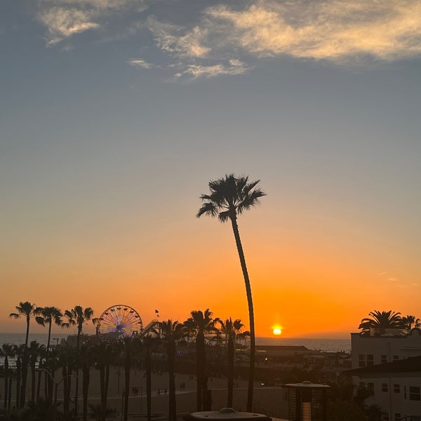 Photo taken at Loews Santa Monica Beach Hotel by Kathie Y. on 3/14/2022