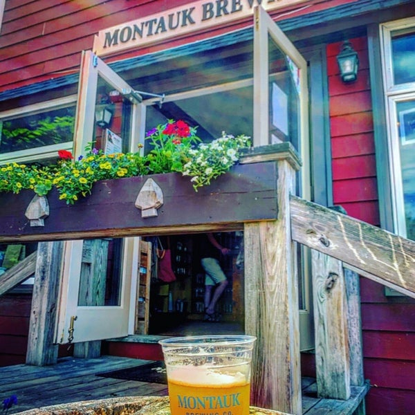 Foto tomada en Montauk Brewing Company  por Bob C. el 7/21/2019