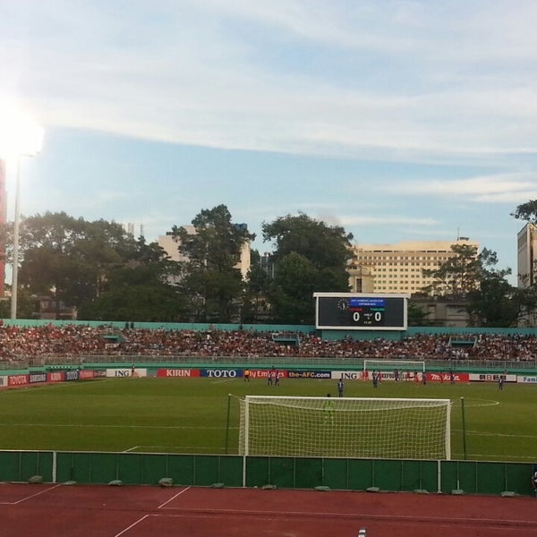 Photo taken at Thong Nhat Stadium by ★Hoàng★ on 5/21/2014