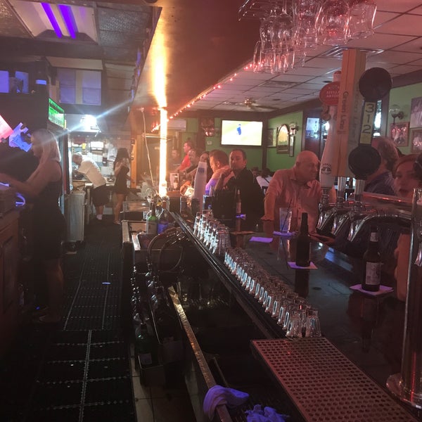 8/15/2017にnorvell56がSnickers Bar &amp; Grillで撮った写真