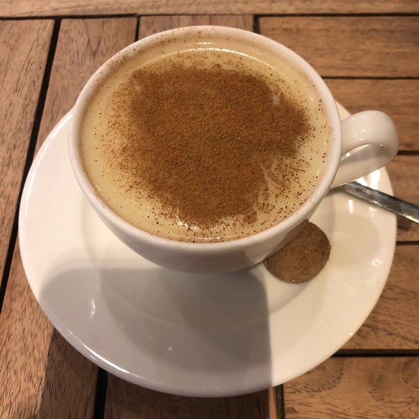 12/29/2019 tarihinde Gözde Nur A.ziyaretçi tarafından Şen Pastaneleri Cafe &amp; Bistro'de çekilen fotoğraf