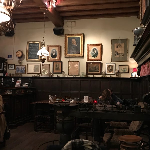 Das Foto wurde bei Café Vlissinghe von Yaroslav S. am 2/2/2018 aufgenommen