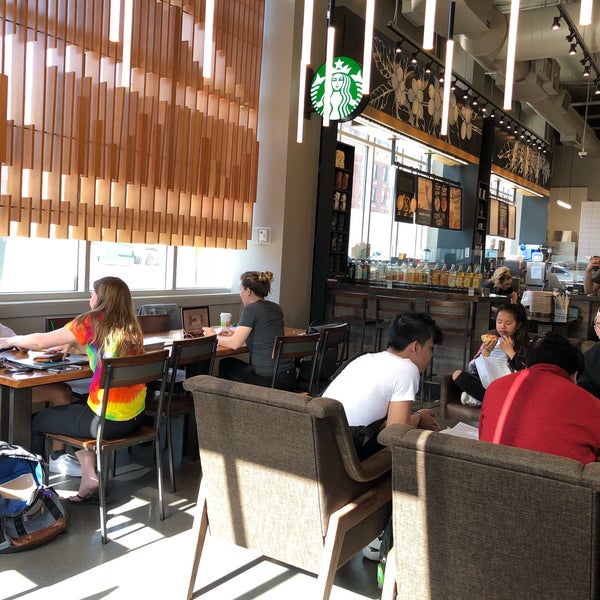 Starbucks Coffee Shop in Downtown Des Moines