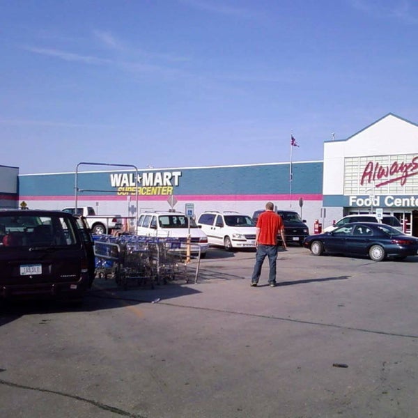 Walmart Supercenter Indianola, IA