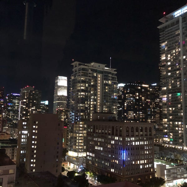 Foto scattata a Upstairs Rooftop Lounge at Ace Hotel da Deroocum il 11/19/2019