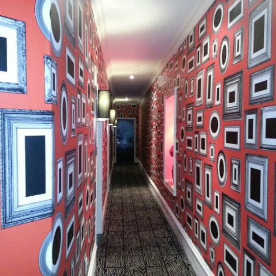 รูปภาพถ่ายที่ The Moderne Hotel โดย Kino เมื่อ 9/22/2012