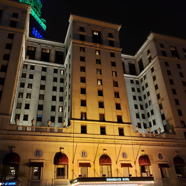 Photo prise au Renaissance Cleveland Hotel par Kino le5/18/2019