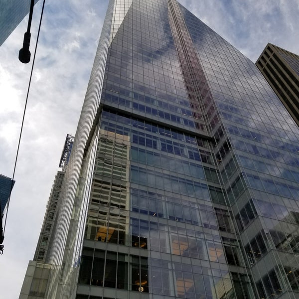 8/8/2017 tarihinde Kinoziyaretçi tarafından Bank of America Tower'de çekilen fotoğraf