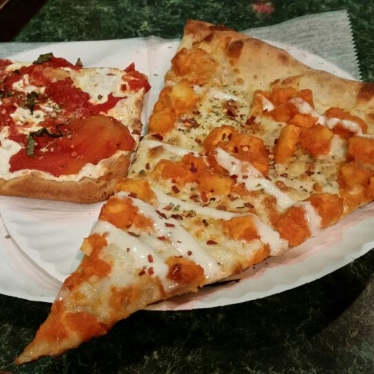 Photo taken at Danny&#39;s Pizzeria by Kino on 1/17/2015