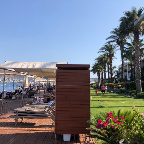 รูปภาพถ่ายที่ Casa Costa Beach &amp; Lounge โดย Gözde S. เมื่อ 7/23/2021