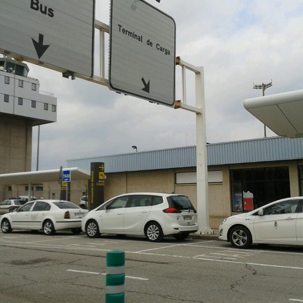2/23/2013에 @TaxiAstur T.님이 TAXI Aeropuerto de Asturias에서 찍은 사진
