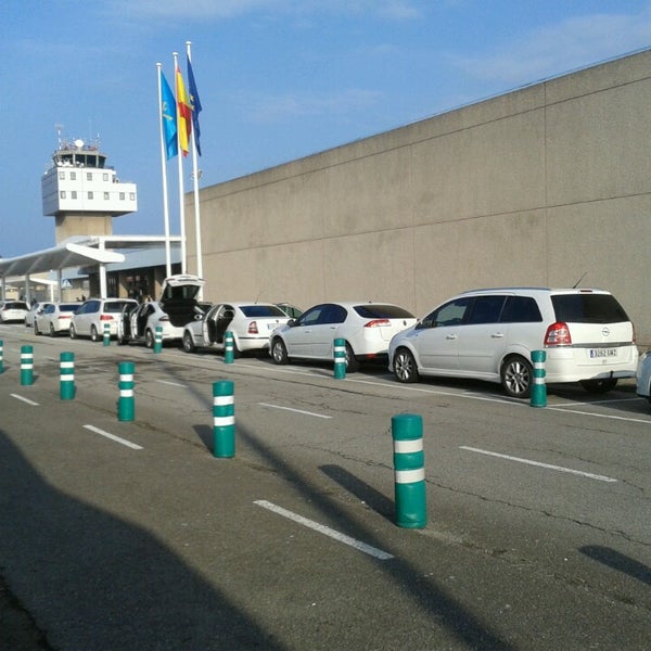 2/28/2013에 @TaxiAstur T.님이 TAXI Aeropuerto de Asturias에서 찍은 사진