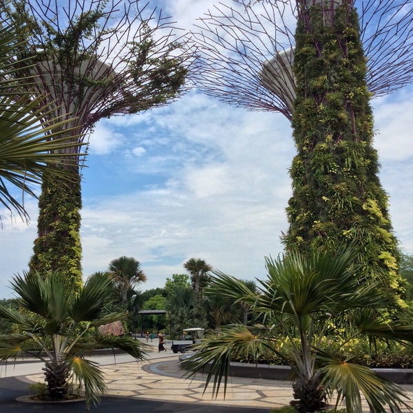 5/18/2015에 Kiara S.님이 Gardens by the Bay에서 찍은 사진