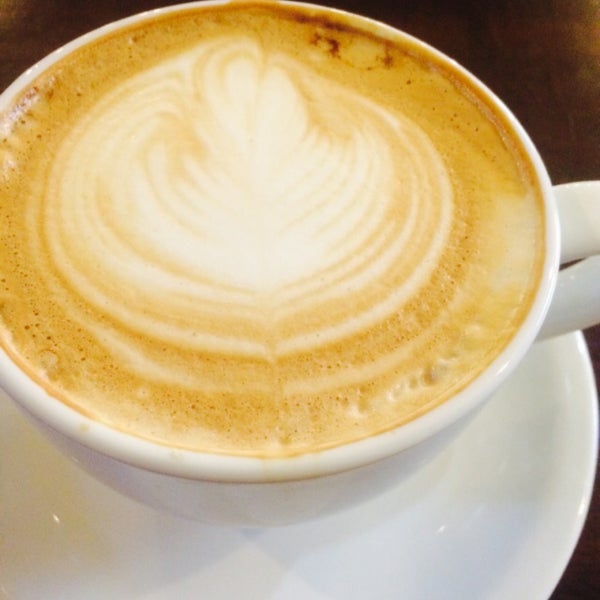 รูปภาพถ่ายที่ Kora Kora Coffee โดย Merideth M. เมื่อ 1/16/2015