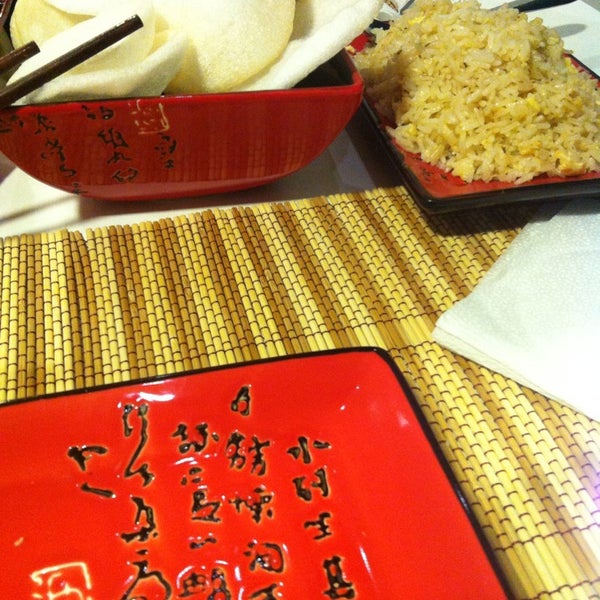 Das Foto wurde bei Jing Chinese Restaurant von Daphnia N. am 11/28/2014 aufgenommen