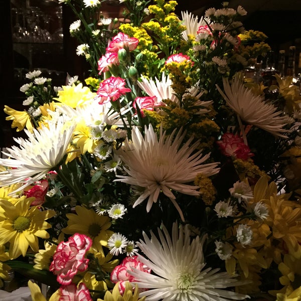 Nicola's Restaurant Upper East Side 146 E 84th St