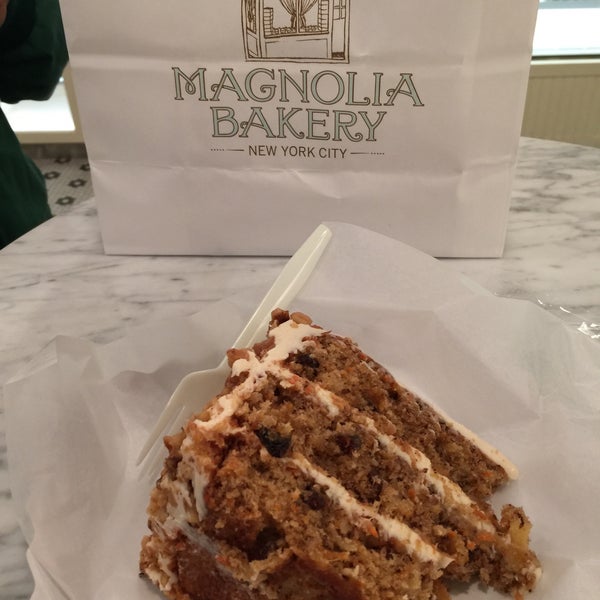Photo taken at Magnolia Bakery by Diovane B. on 1/2/2016