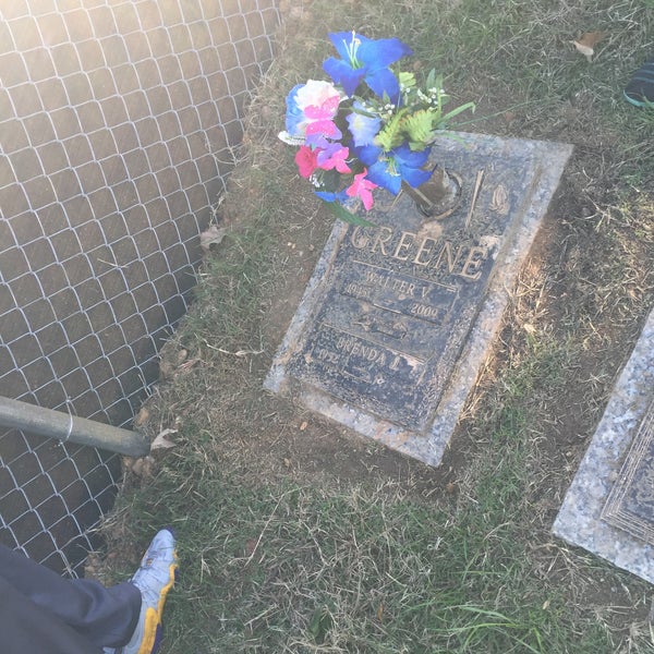 Fort Lincoln Cemetery - Cemetery