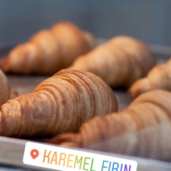 Photo taken at Karemel Lab Fırın Cafe by Can H. on 1/13/2019