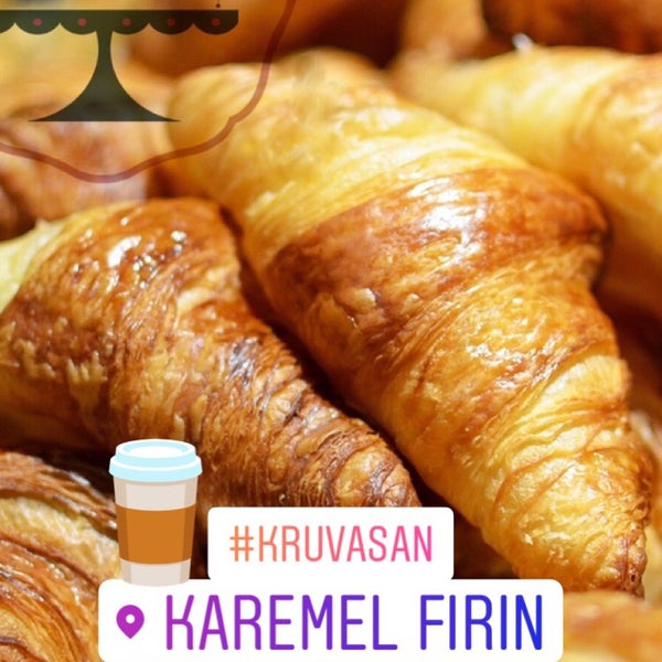Photo taken at Karemel Lab Fırın Cafe by Can H. on 10/12/2017
