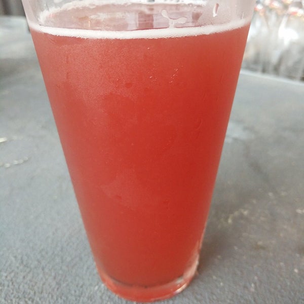 Photo taken at Niagara Oast House Brewers by elizabeth p. on 7/20/2019