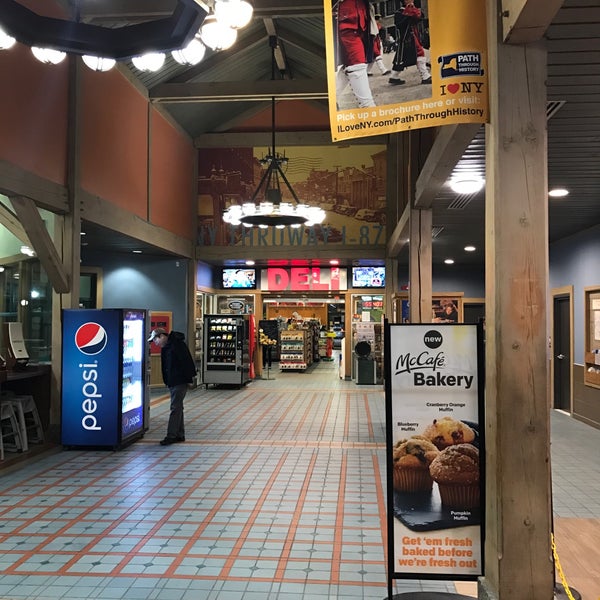 Two Brother's Deli & Pizza 29362970 New York 32