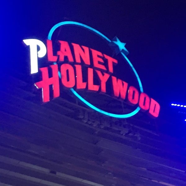 รูปภาพถ่ายที่ Planet Hollywood โดย slman เมื่อ 3/8/2016