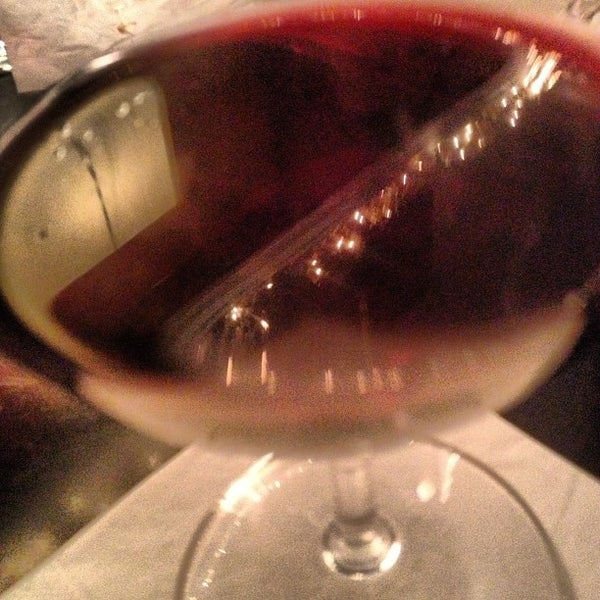 3/10/2013にMichael B.がGather Wine Barで撮った写真