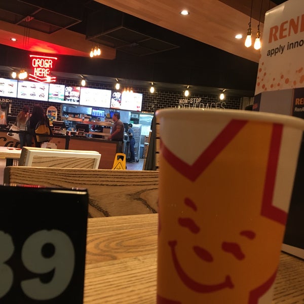 Carl's Jr. 56 tips de 4090 visitantes