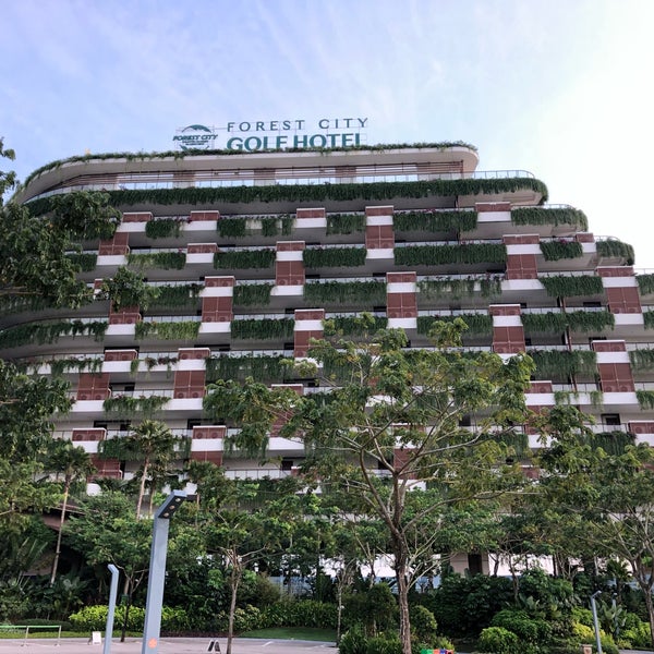 Forest city golf hotel