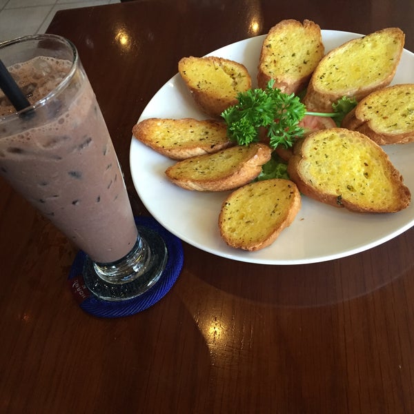 1/30/2015 tarihinde Nazril F.ziyaretçi tarafından Caffè Fresco'de çekilen fotoğraf