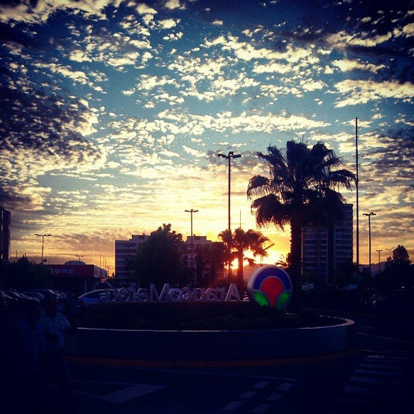 รูปภาพถ่ายที่ Mall Arauco Maipú โดย Camila V. เมื่อ 10/27/2012