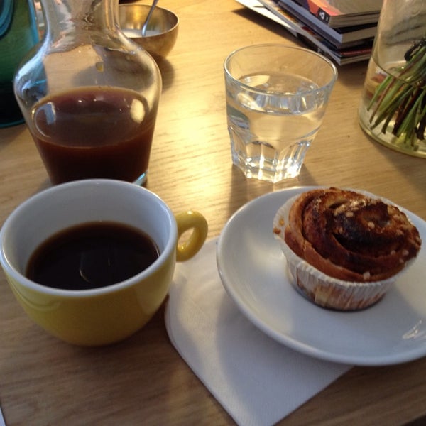 10/5/2013 tarihinde Mikko ✌️ P.ziyaretçi tarafından Freese Coffee Co.'de çekilen fotoğraf
