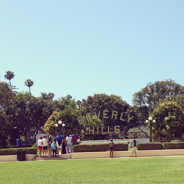 Photos at Beverly Hills Gateway Park/ Fountain 9100 Santa Monica Blvd