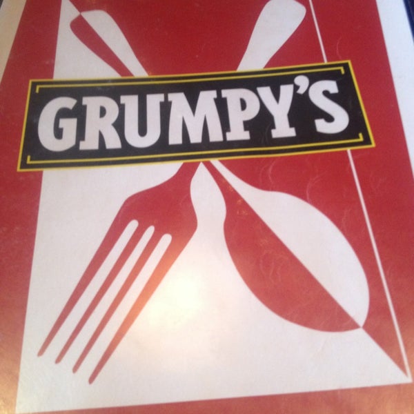 Foto tomada en Grumpy&#39;s Restaurant  por Kirsta N. el 3/21/2013