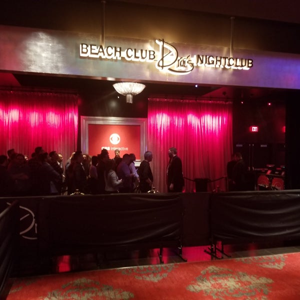 รูปภาพถ่ายที่ Drai&#39;s Nightclub โดย Richard V. เมื่อ 1/9/2019