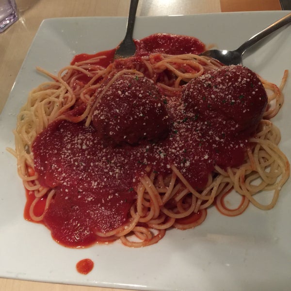 Photo taken at Belleria Pizza &amp; Italian Restaurant by G F. on 1/9/2019