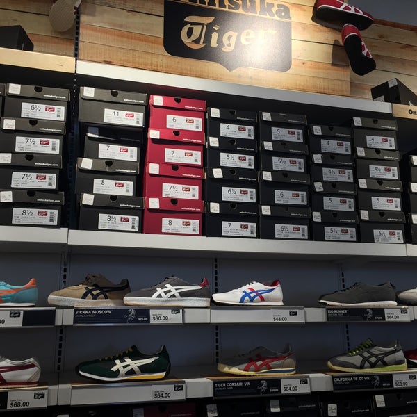 Asics top camarillo outlets