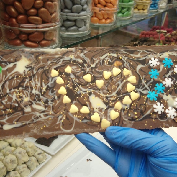 Das Foto wurde bei Mild Chocolate von Ayşenur C. am 3/23/2018 aufgenommen