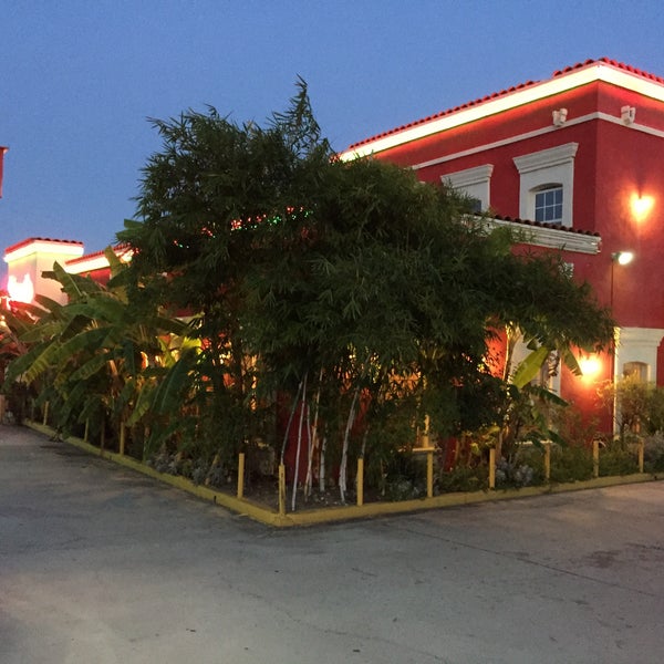 8/11/2015 tarihinde Lee T.ziyaretçi tarafından Margaritas Mexican Restaurant'de çekilen fotoğraf
