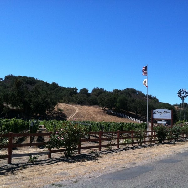 Снимок сделан в Zaca Mesa Winery &amp; Vineyard пользователем CJ B. 9/27/2013