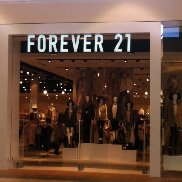 Forever 21 - Dimond Center - 800 E Dimond Blvd #199